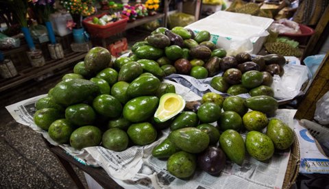 MÁS AGUACATE Y MENOS BACON: LA PANDEMIA CAMBIA LO QUE COMEMOS