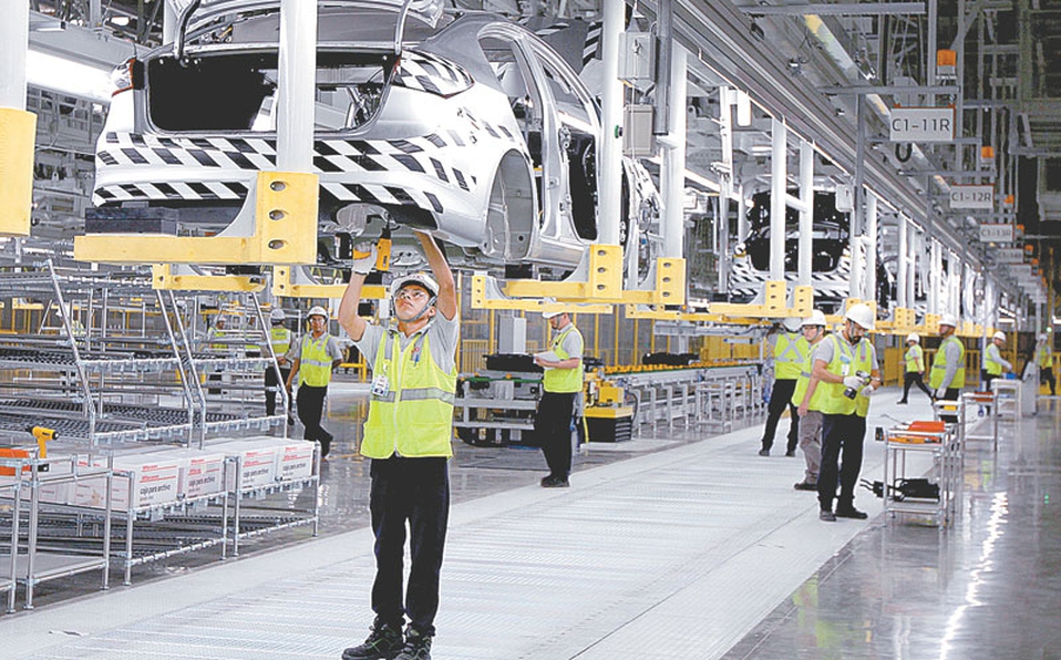 Alistan arranque de la industria automotriz el 04 de mayo