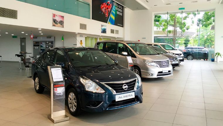 Ventas de autos se desploman a nivel mínimo en más de 10 años por coronavirus