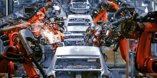 Colapsa sector automotriz; producción y exportación, en caída