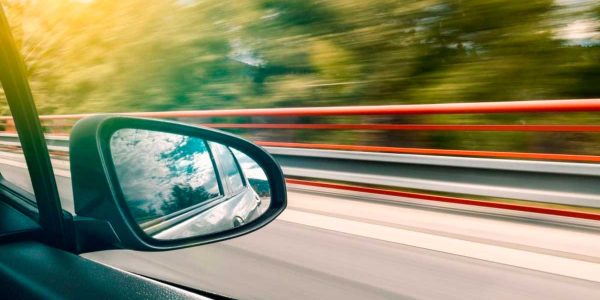 consejos-para-evitar-el-mareo-en-coche