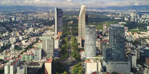 corporativos_reforma_shutterstock-300.jpg_596760611
