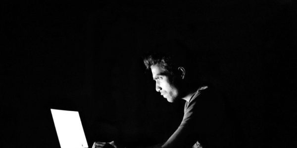 hacking-2903156_1280-1-1280x720