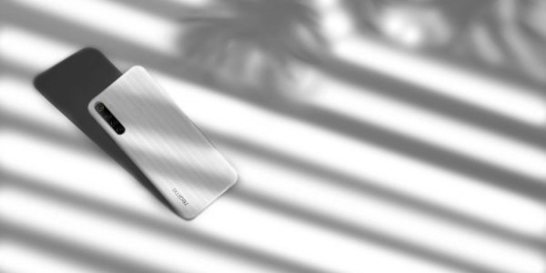 realme-6i_white_04-1280x720