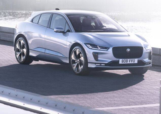 Jaguar I-Pace testará rodovia de carregamento sem fio