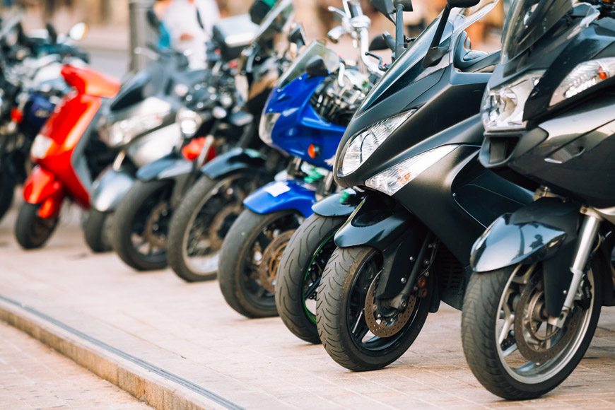 Produção de motos registra alta em novembro, mas segue com restrições